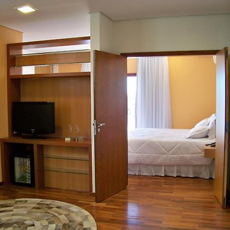 Ramada By Wyndham Furnaspark Formiga Exterior foto