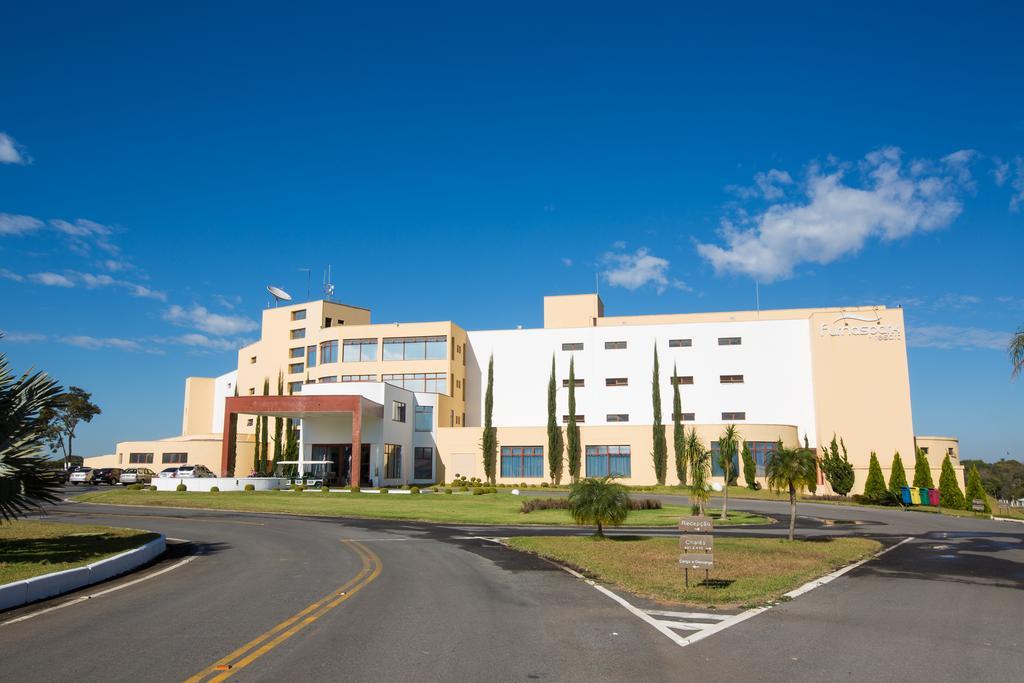 Ramada By Wyndham Furnaspark Formiga Exterior foto